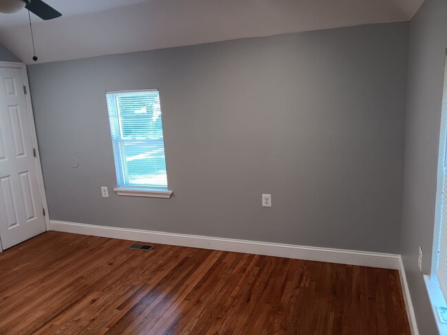 Building Photo - Renovated 3 Bed 2 Bath Single-Family Home in Aberdeen