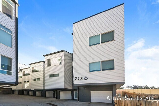 Building Photo - 2016 N Bryant St