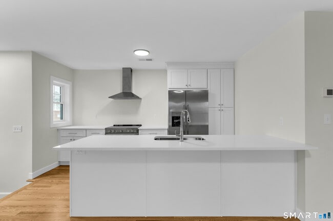 Building Photo - 31 Drive Way