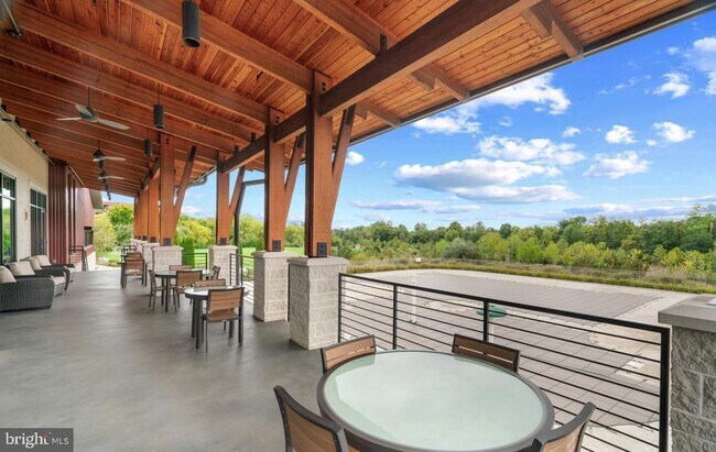 Building Photo - 44848 Tiverton Sq