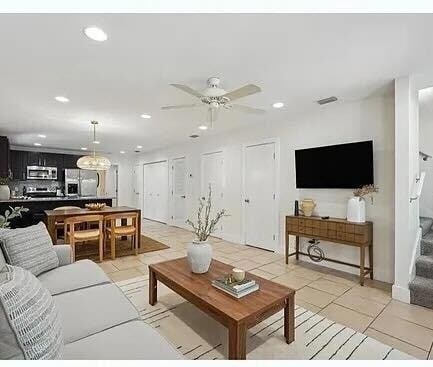 Building Photo - 8631 Marlin Pl