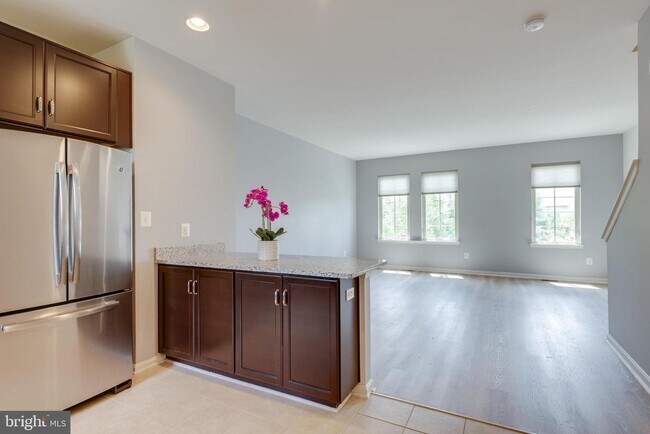 Building Photo - 42270 Yancey Terrace