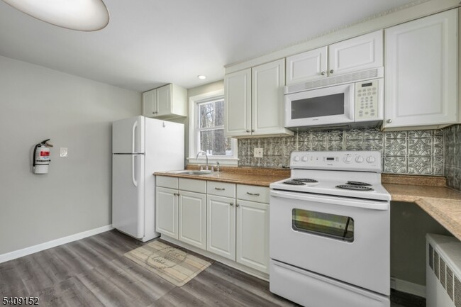 Building Photo - 47 Eugene Rd