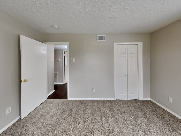 Building Photo - 14002 Edenglen Dr