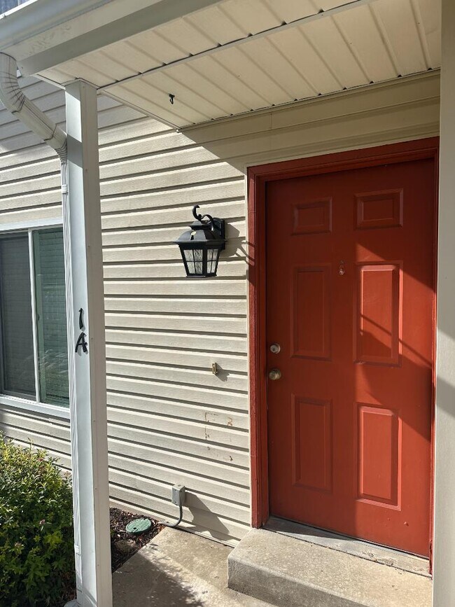 Building Photo - 7486 S 1000 E