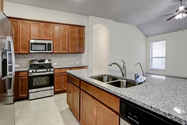 Building Photo - 17303 Verde Park Ln