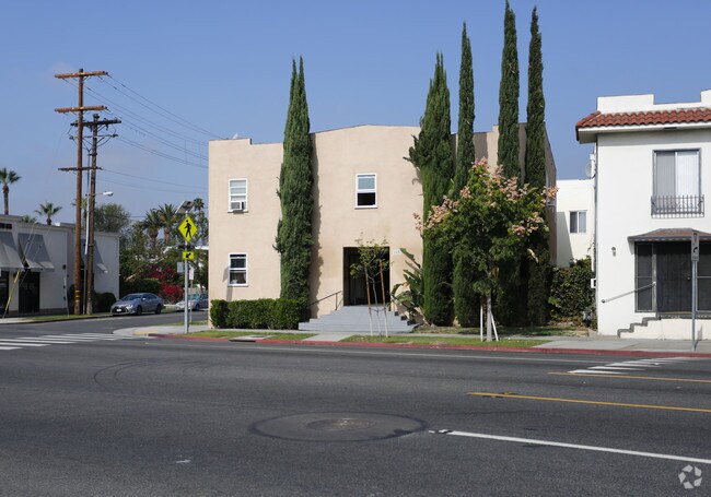 Building - 325 S Glendale Ave