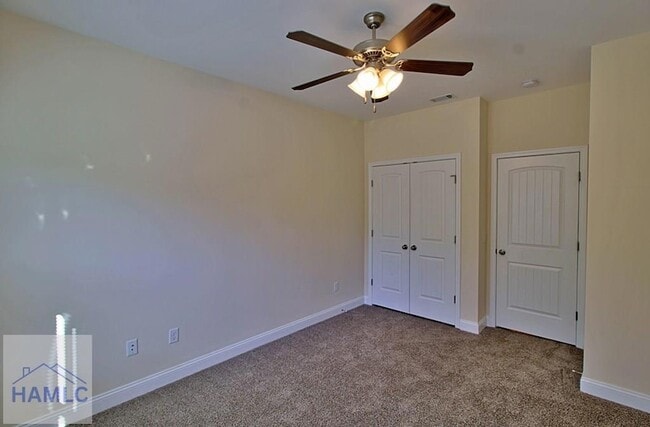 Building Photo - 455 Bluff Rd