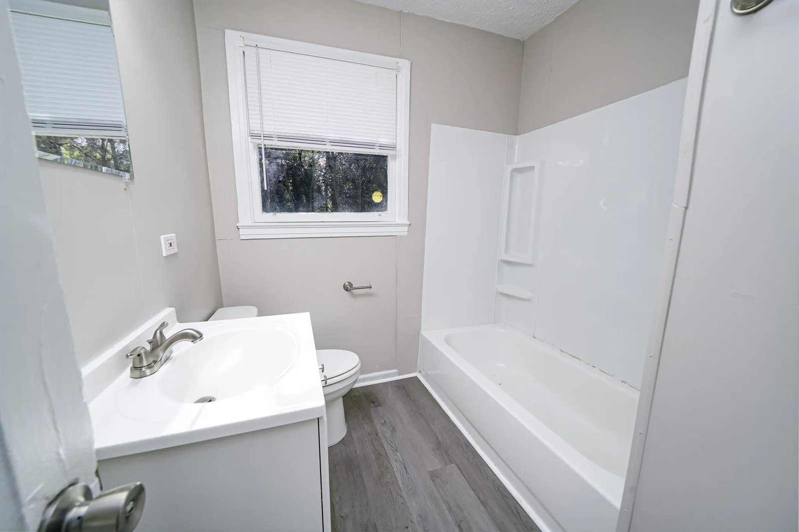 Building Photo - 3028 Acorn Rd