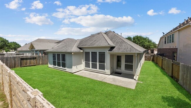 Building Photo - 11047 Pierce Valley Dr