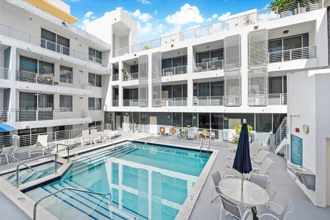 Building Photo - 3339 Virginia St