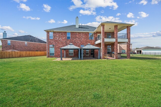 Building Photo - 23010 Prairie Lake court