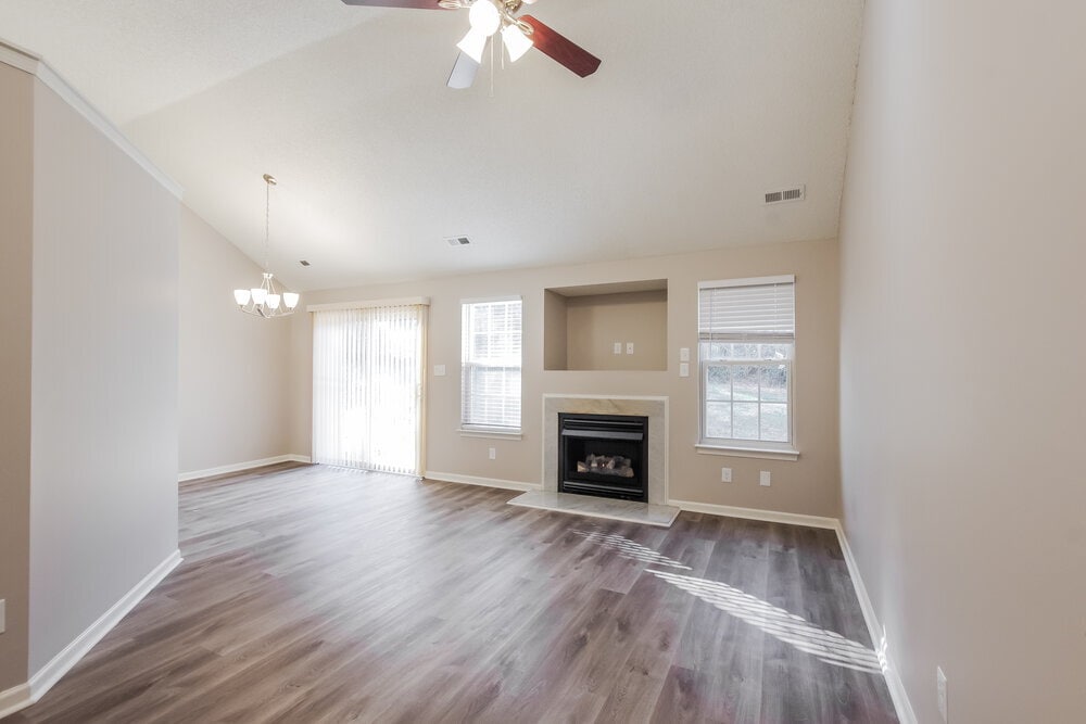 Building Photo - 7229 Kavan Hunter Dr