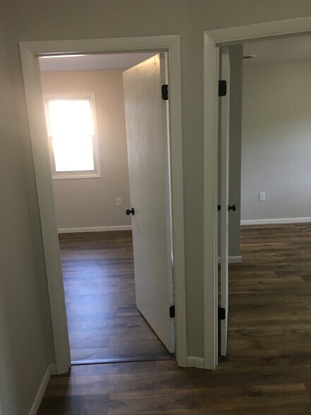 Building Photo - 788 Hazelwood Ave