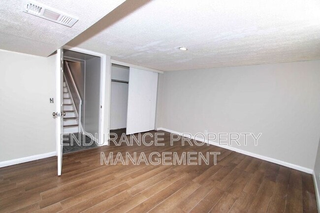 Building Photo - 3448 Ringwood St
