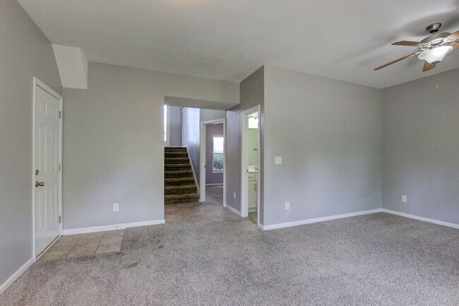 Building Photo - Sweet Splitlevel with Awesome Basement Area