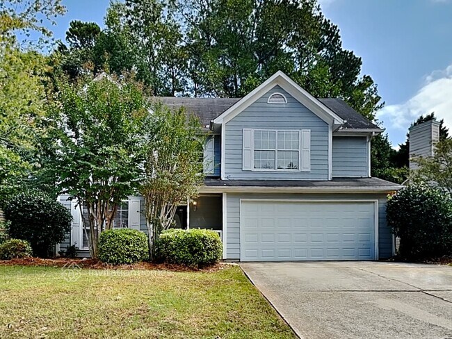 Primary Photo - 2565 Suwanee Lakes Trail NW