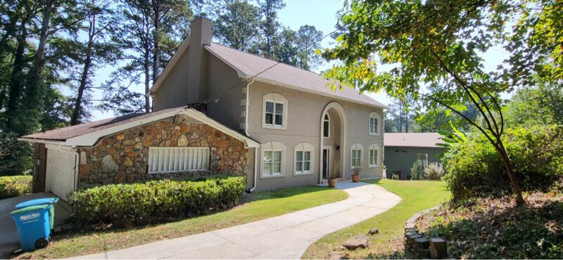 Building Photo - 1932 Lake Lucerne Dr SW