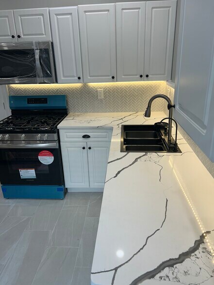 Building Photo - 74 Delaware Ave