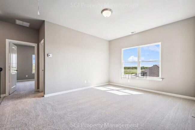 Building Photo - 209 Cedar Elm Ln