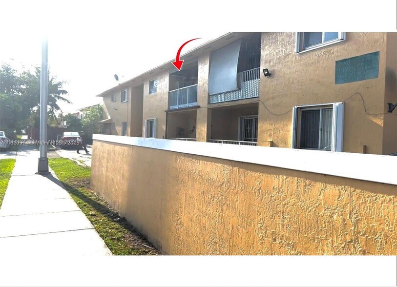 Building Photo - 7965 W 30th Ct