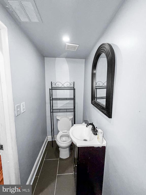 Building Photo - 4644 G St
