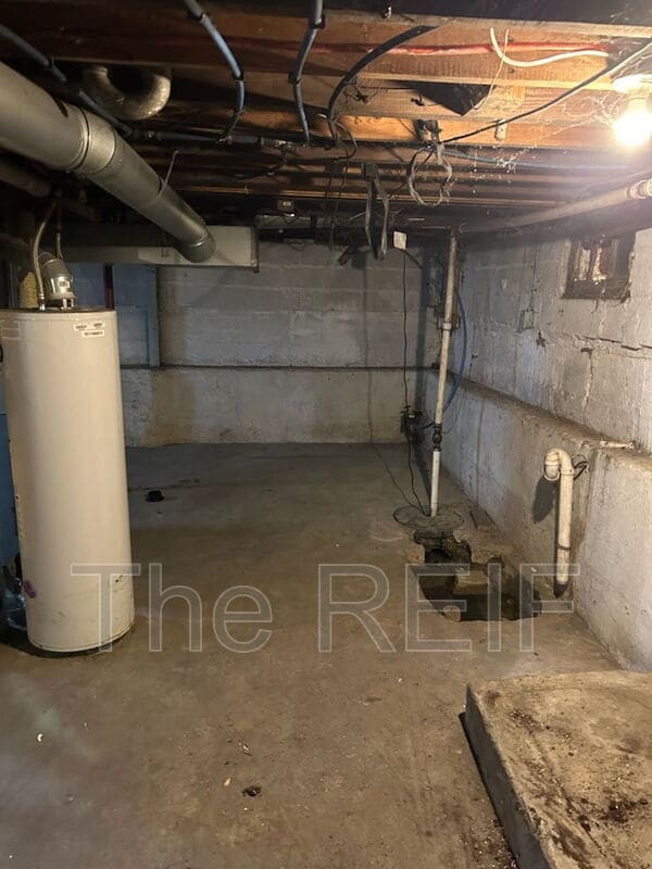Building Photo - 1082 W Juliah Ave