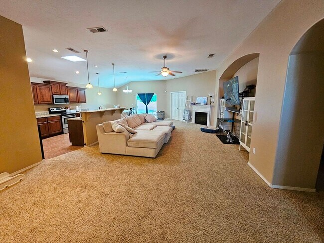 Building Photo - 1461 Tierra Royas