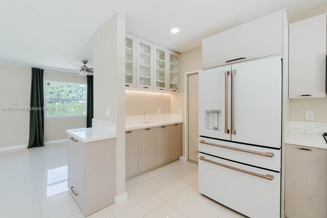 Building Photo - 17701 SW 93rd Ave