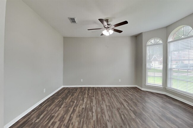 Building Photo - 3718 Lauderwood Ln