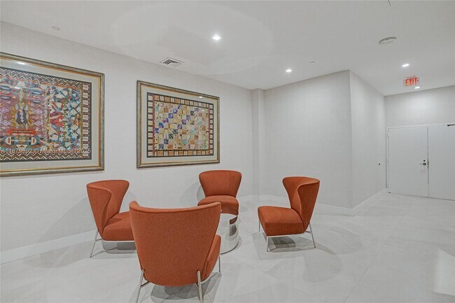 Building Photo - 3640 Yacht Club Dr