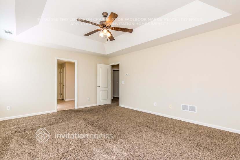 Building Photo - 75 Monarch Way