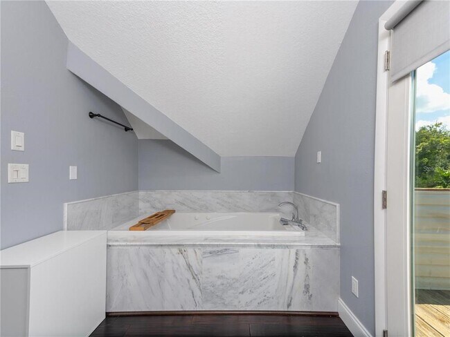 Building Photo - 1153 Tookes Rd