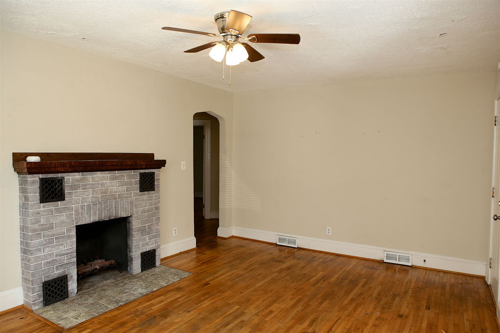 Building Photo - 2214 Walker Ave