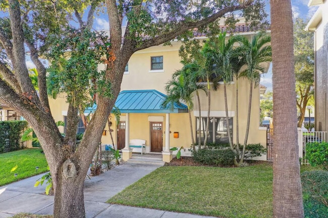 Building Photo - 607 S Orleans Ave