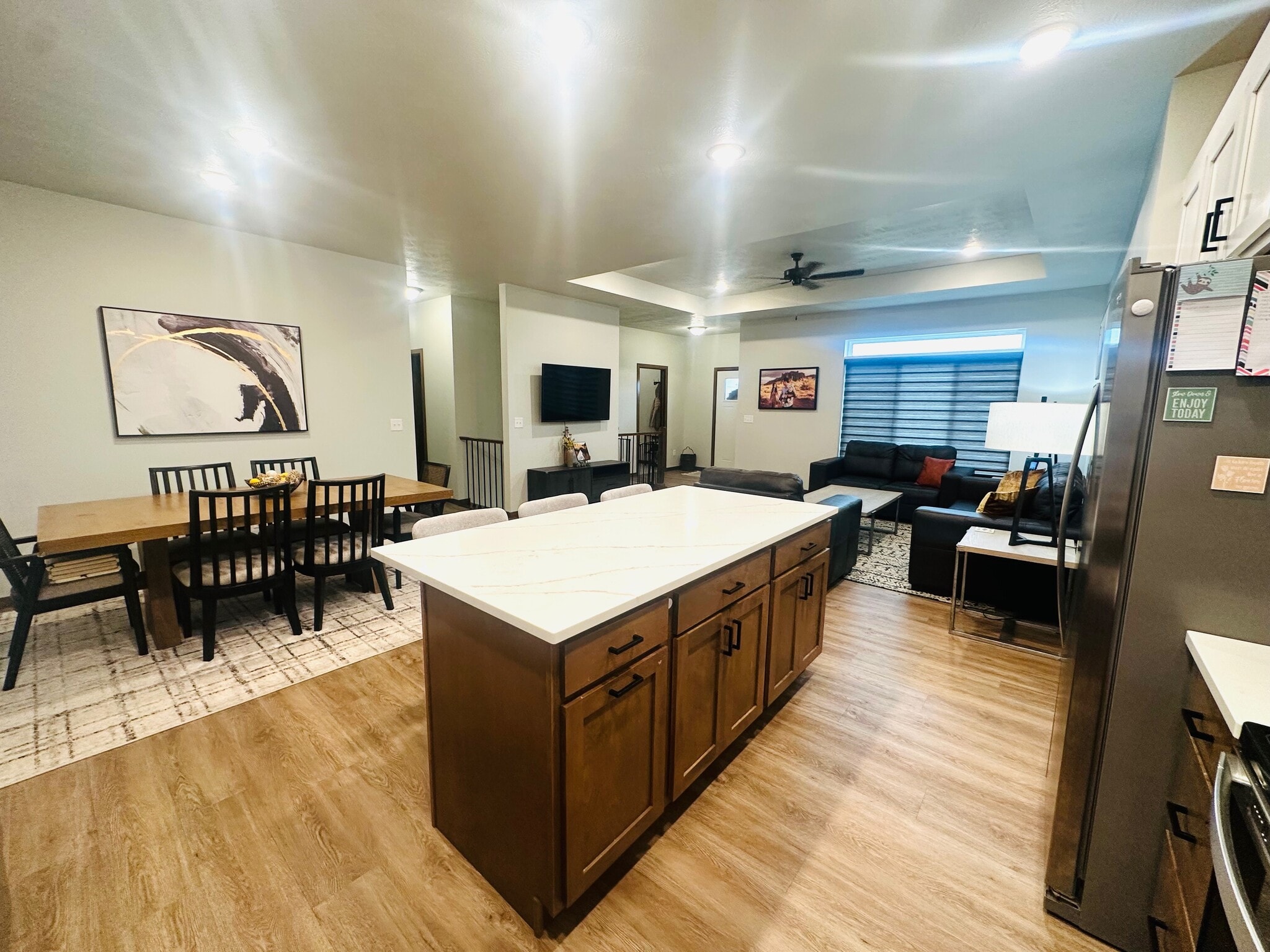 Building Photo - 5513 S Dubuque Ave