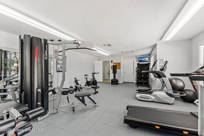 Building Photo - 225 S Tropical Trail
