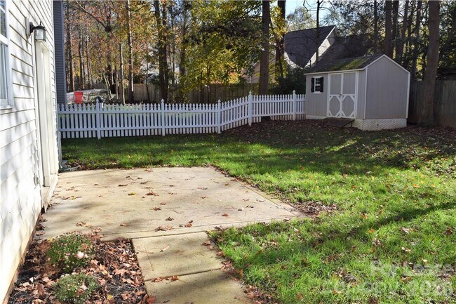 Building Photo - 21345 Aftonshire Dr