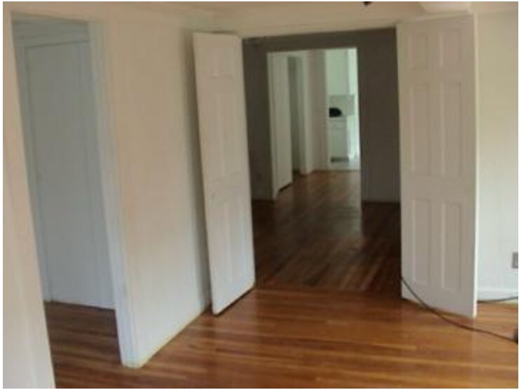 Building Photo - 13 Becket St