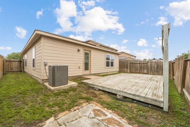 Building Photo - 1437 Treeta Trail