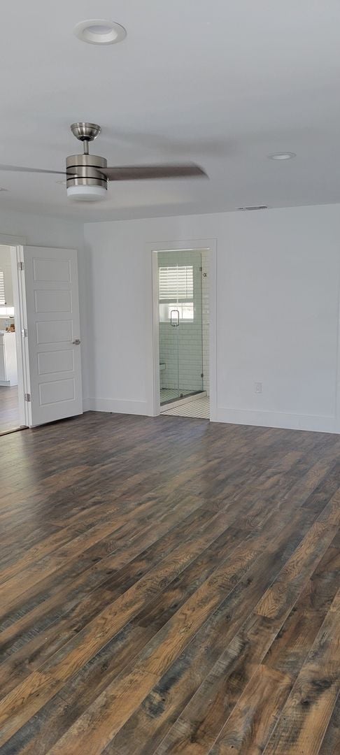 Building Photo - 2 bedroom 2 bath