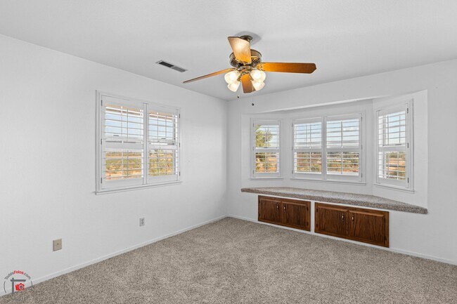 Building Photo - 8795 Olive Ave