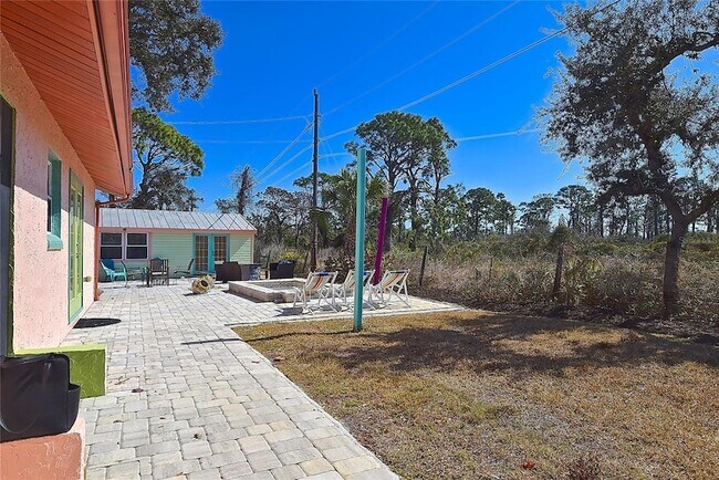 Building Photo - 7037 Duke St