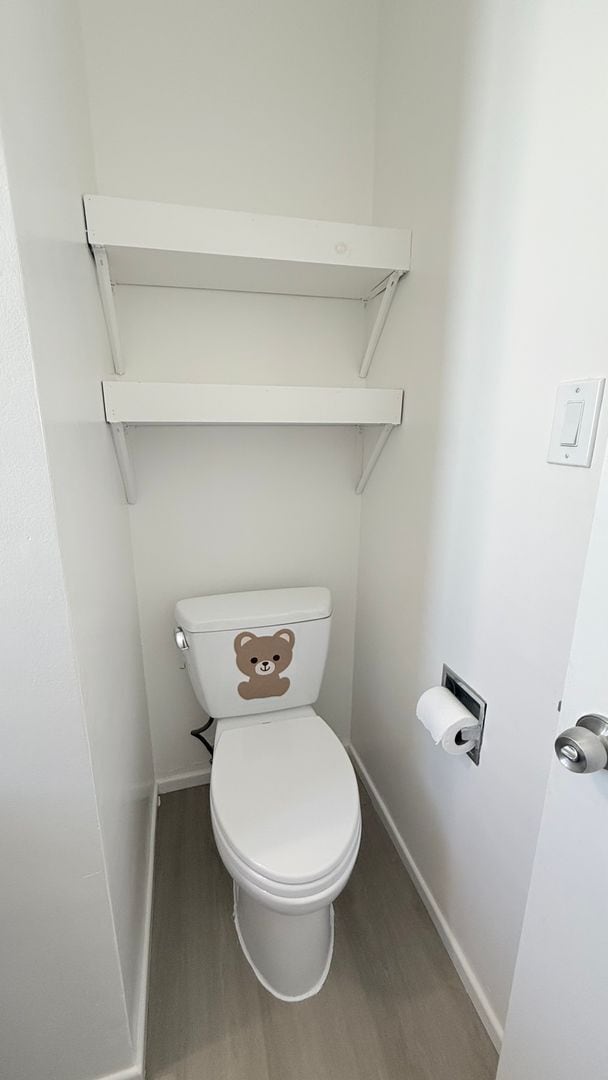 Building Photo - 922 Fargo Ave