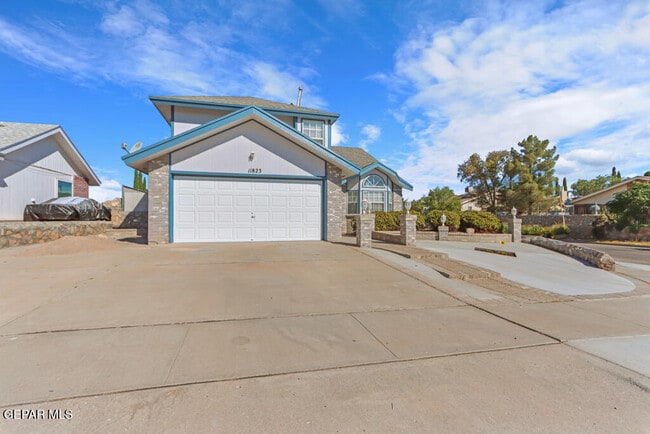 Building Photo - 11823 Stone Castle Dr