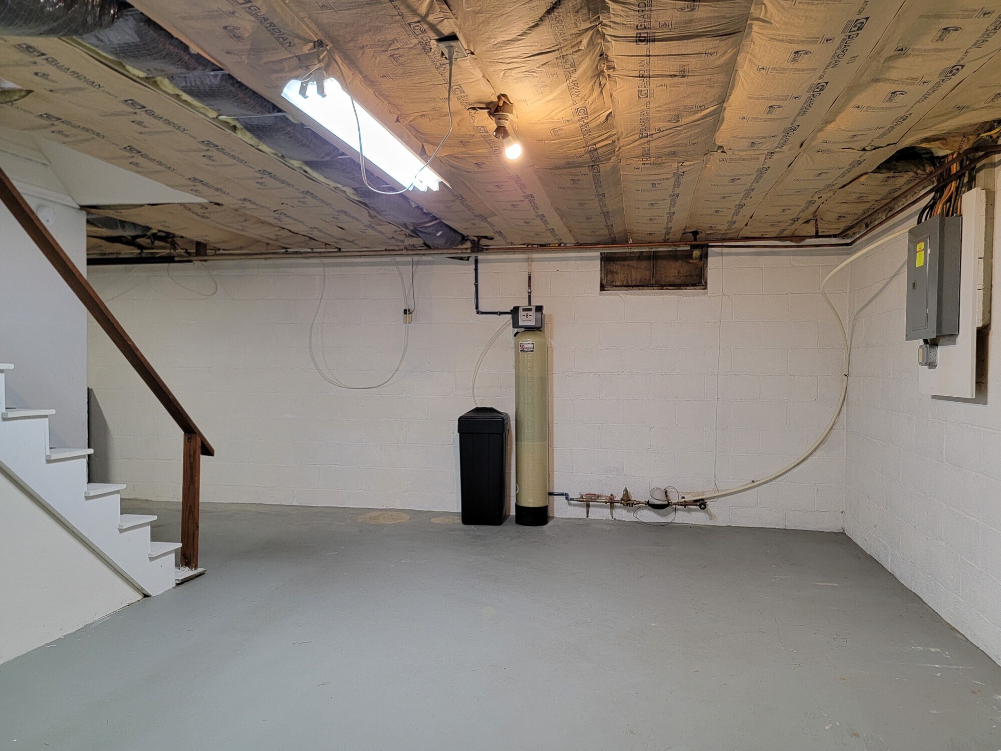 Building Photo - 125 Gerhart Ave