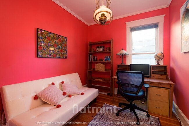 Building Photo - 750 N 75th St