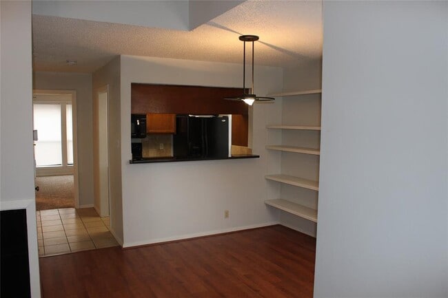 Building Photo - 2110 Rio Grande St