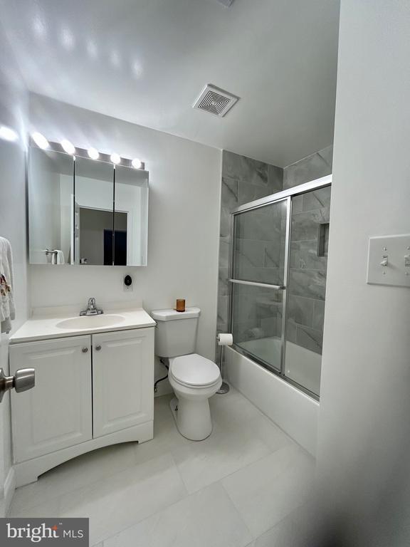 Building Photo - 18624 Walkers Choice Rd