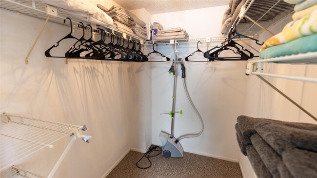 Building Photo - 3100 N Course Ln